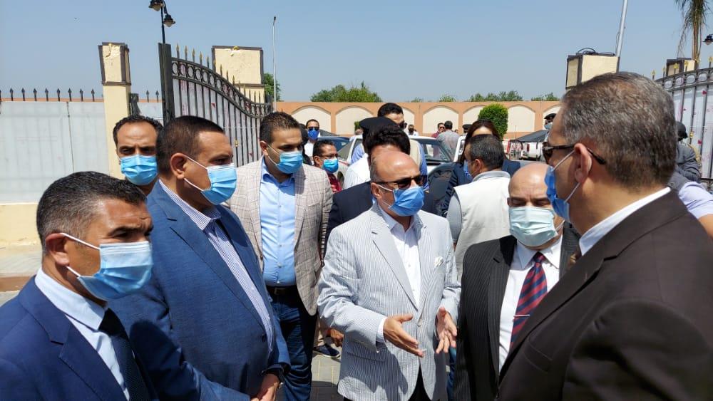 بالصور .. وزير العدل و محافظ البحيرة يتفقدان اعمال انشاء مبنى محكمة شمال دمنهور الإبتدائية 