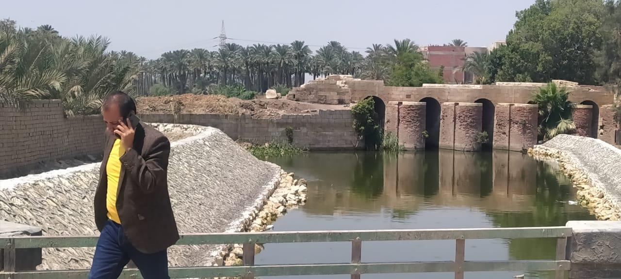 حملة اشغالات واستكمال تبطين ترعة المريوطية في البدرشين