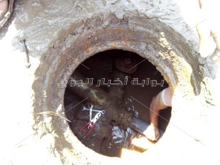 السيطرة علي إنفجار خط مياه بكفر أبو محمود  باشمون