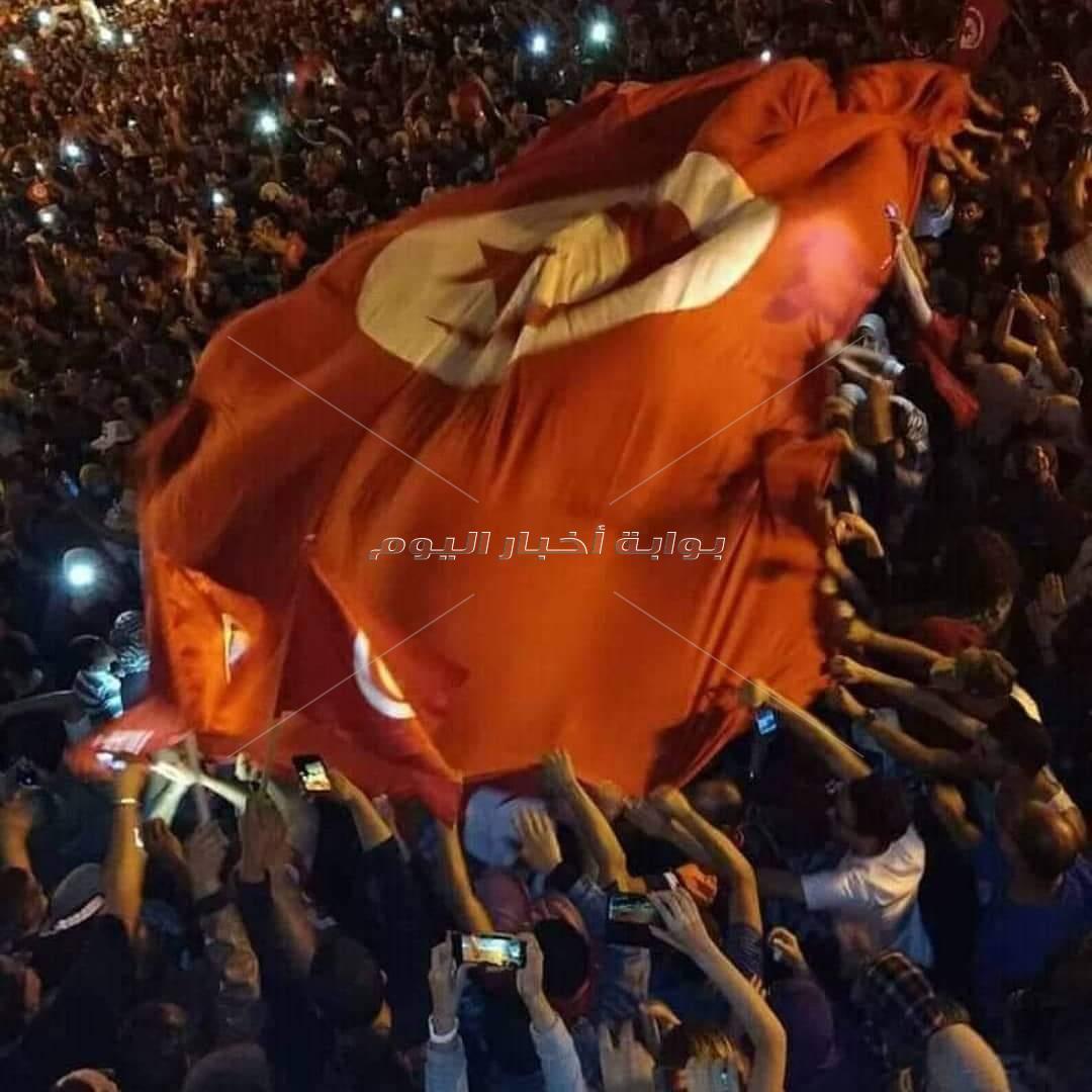 الجالية المصرية بتونس تشارك فرحة التونسيين   
