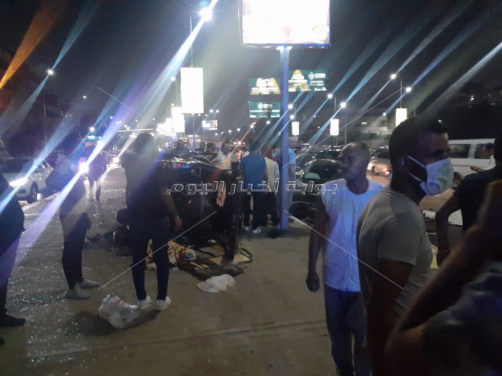 حادث تصادم سيارتين بكوبري الجلاء