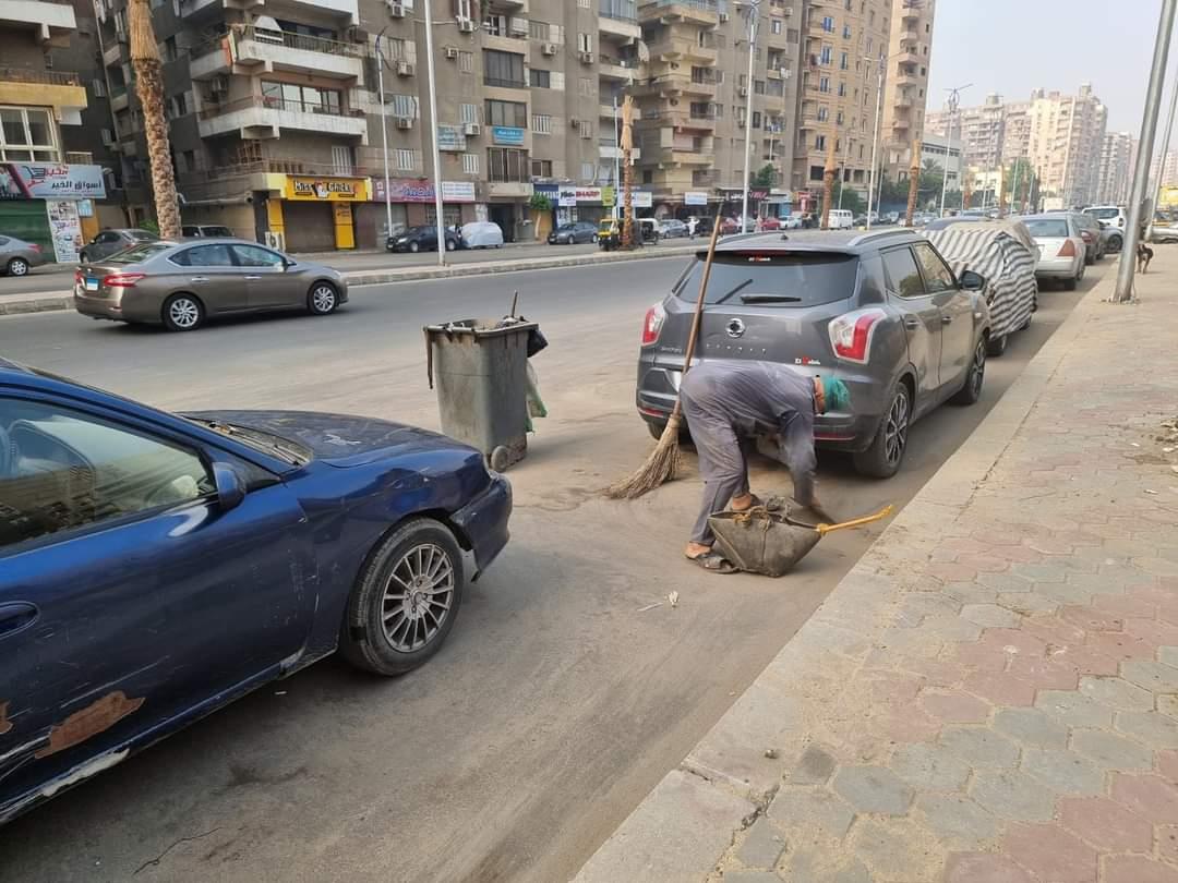 كلبشة السيارات المخالفة للإنتظارفي العمرانية
