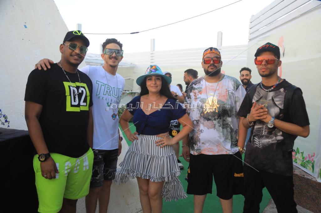 صواريخ المدفعجية تشعل الساحل الشمالي