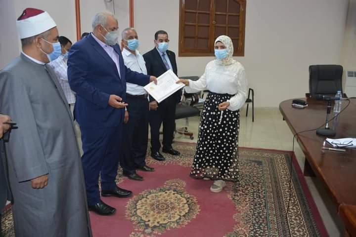 تكريم أوائل الشهادتين الإبتدائية والإعدادية