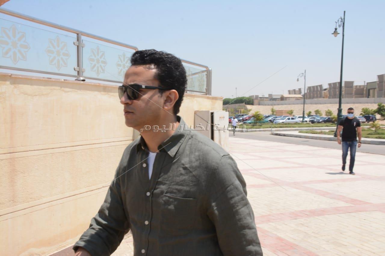 66 صورة من جنازة دلال عبد العزيز 