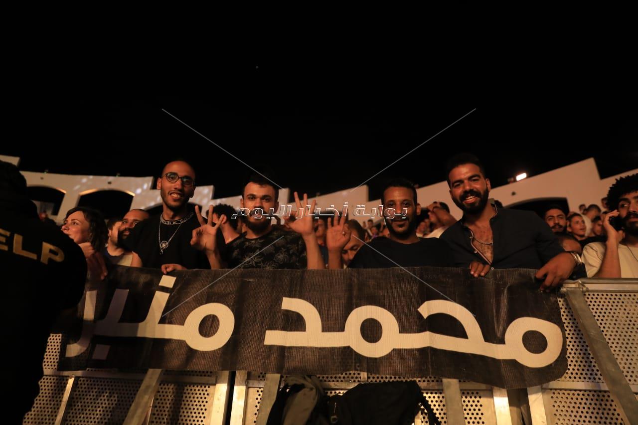 محمد منير وروبي يشعلان المسرح الروماني
