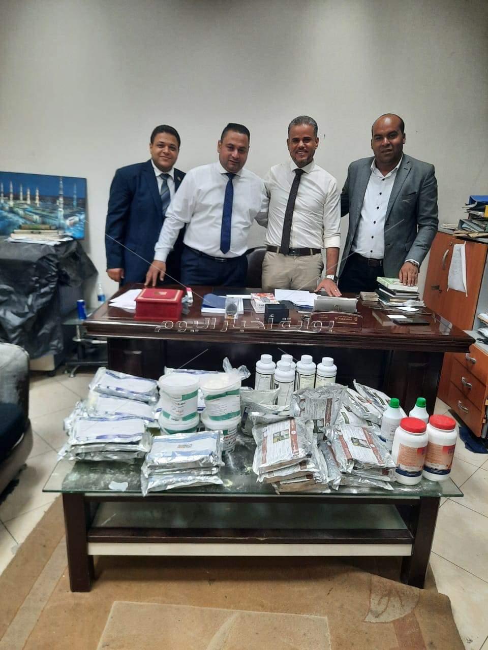 جمارك مطار سوهاج الدولى تضبط  تهريب  ادوية بيطرية 
