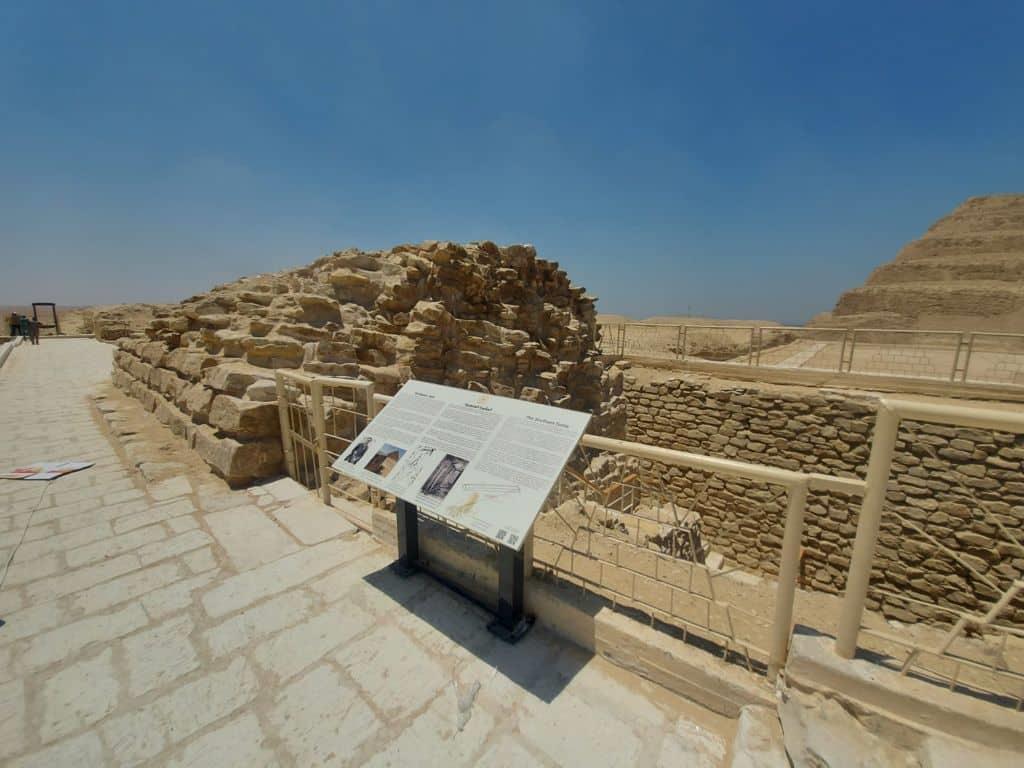 مقبرة الملك زوسر بسقارة 