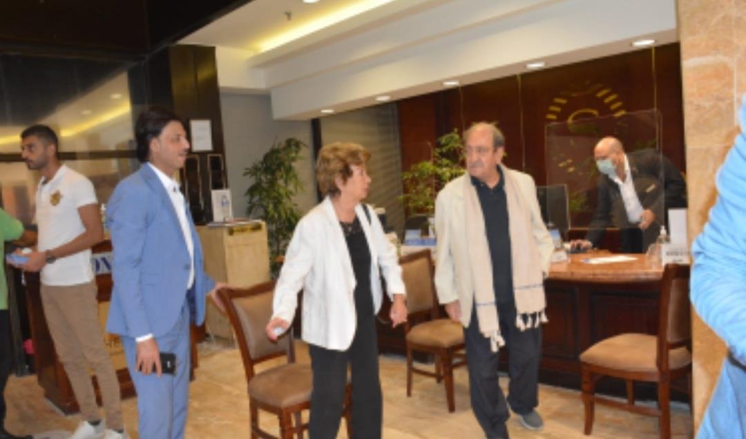صور.. وصول دريد لحام لمهرجان الإسكندرية السينمائي ال 37
