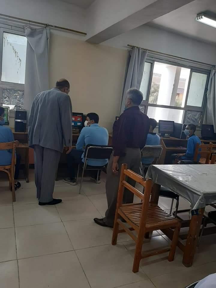 جوالات مكوكية لمديري المديريات والادارات التعليمية