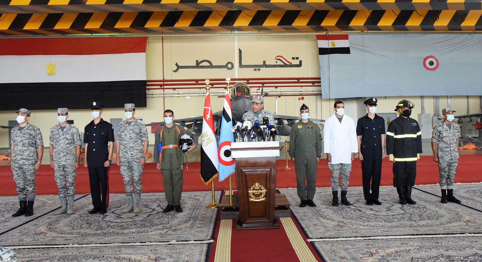 القوات الجوية تحتفل بعيدها الـ89.. العروض تزين سماء مصر