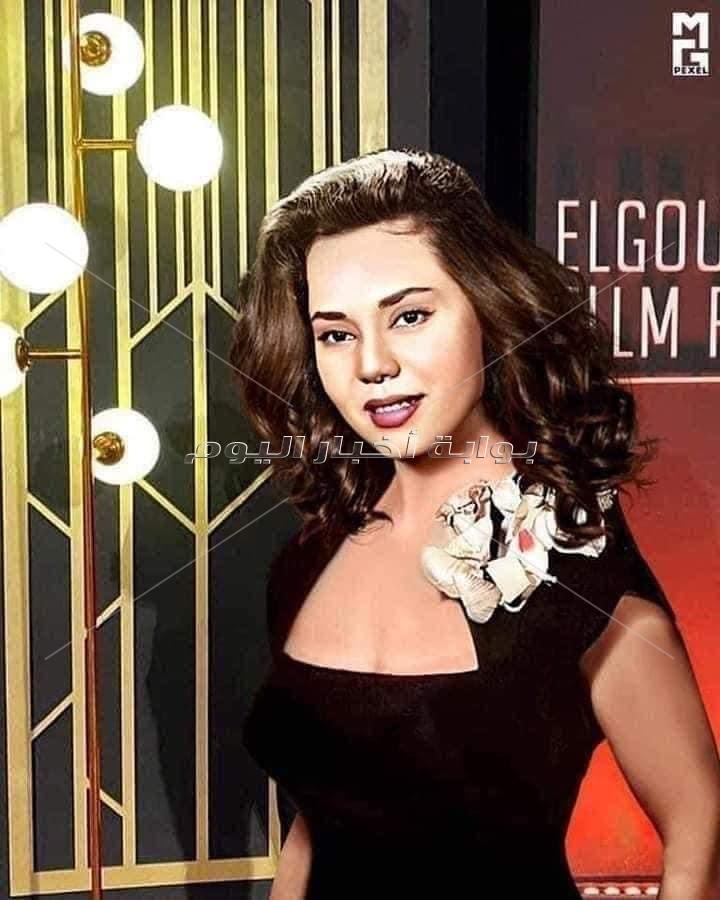فوتوشوب لنجوم الزمن الجميل في مهرجان الجونة أبرزهم "أم كلثوم"