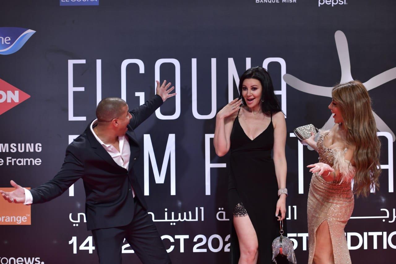 نجوم الفن على ريد كاربت "كباتن الزعتري" في عرضه العربي الأول	