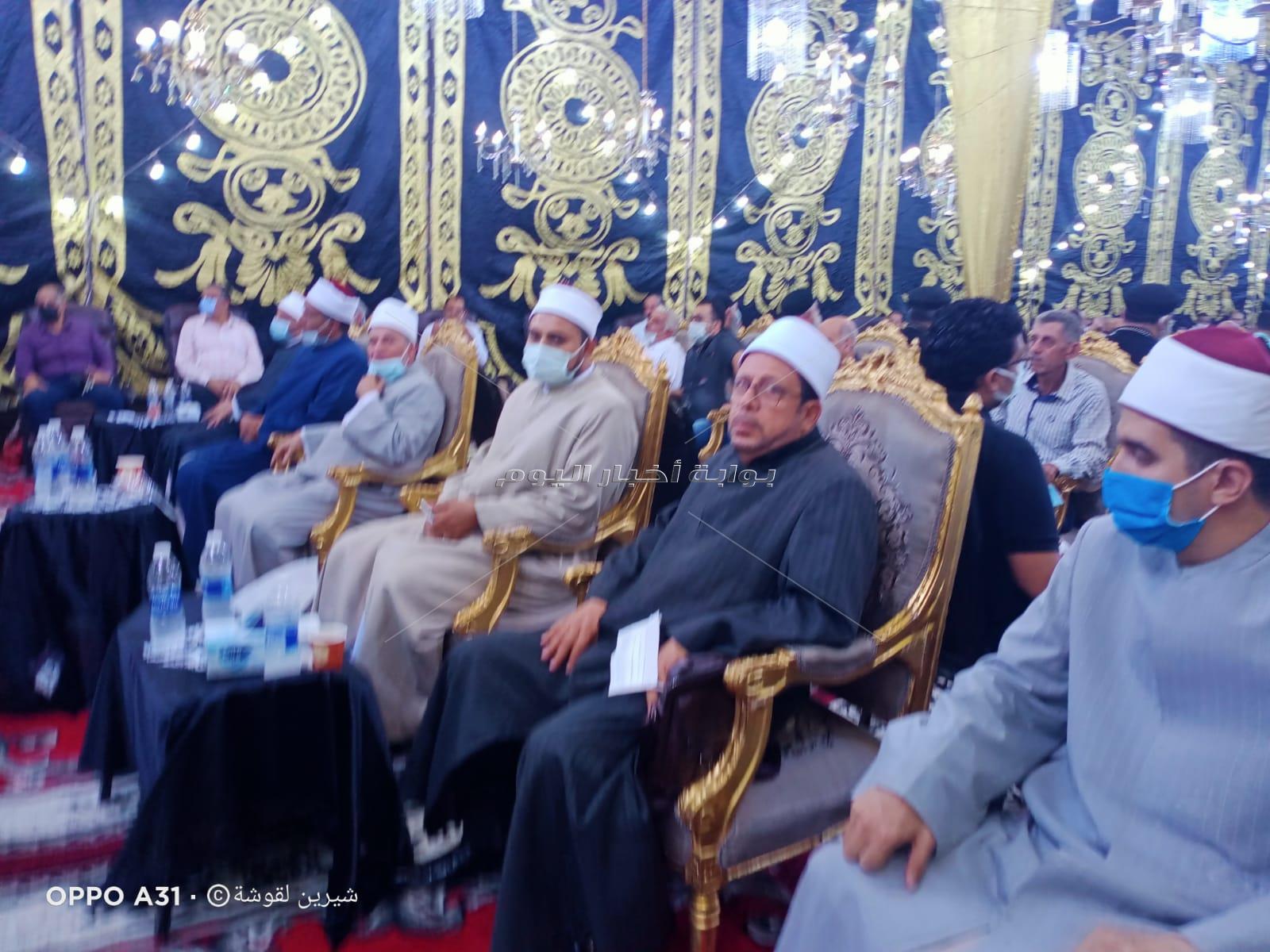 أهالي مدينة المحلة الكبرى والقيادات التنفيذية والشعبية