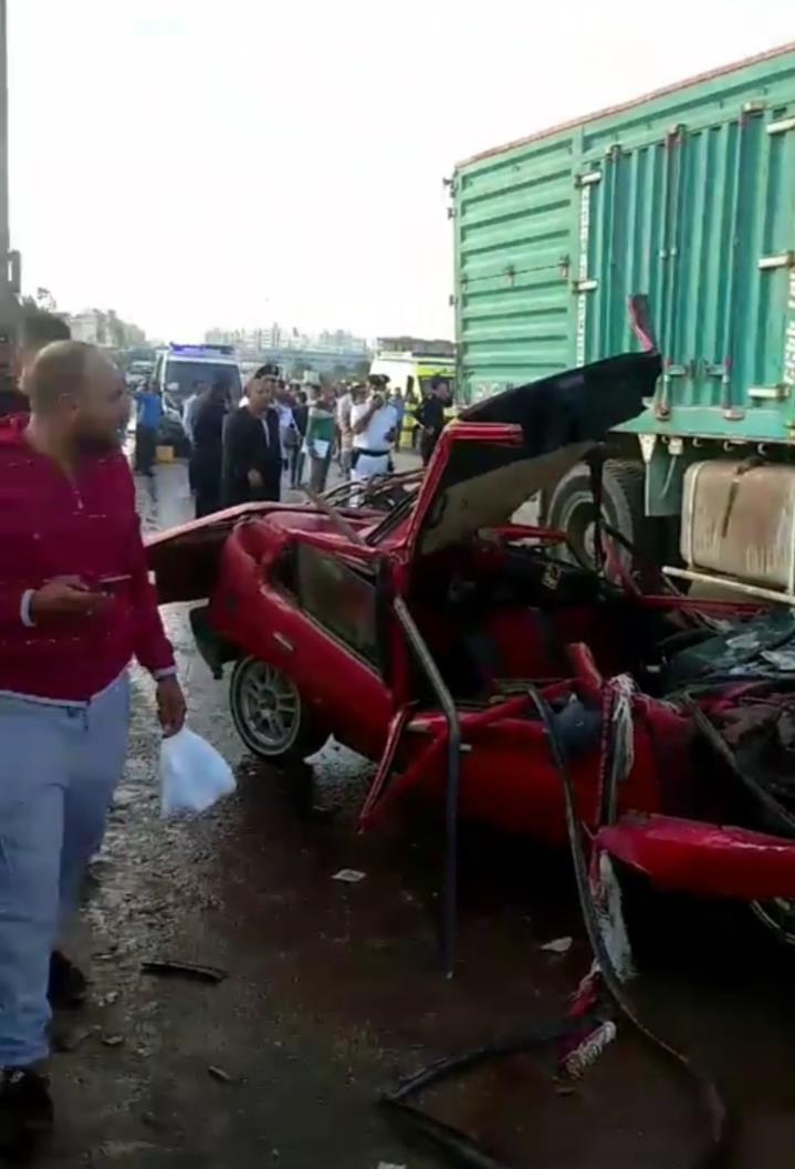 مصرع وإصابة 3 أشخاص في حادث مروع بمدخل كوبري دمنهور العلوي بالطريق الزراعي 