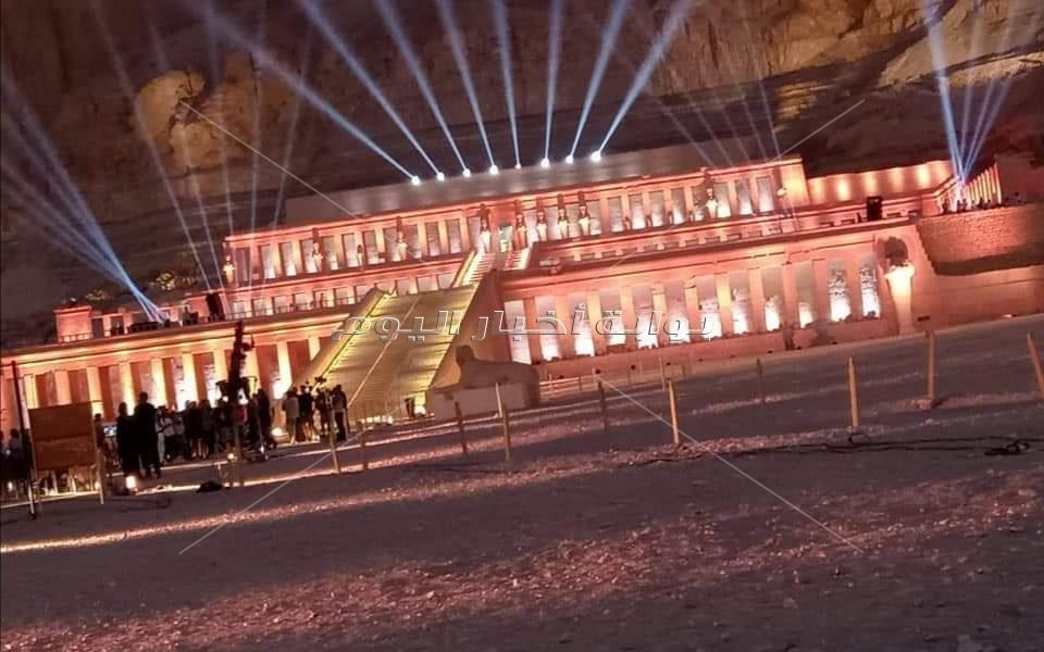 الأقصر تضيئ ليلا تمهيدا للكرنفال الفرعوني لافتتاح طريق الكباش