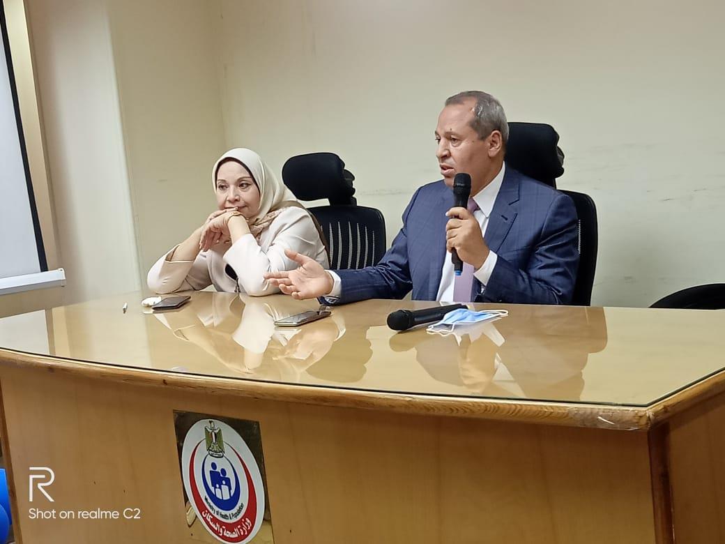وكيل وزارة الصحة بالدقهلية يجتمع بمديري المستشفيات