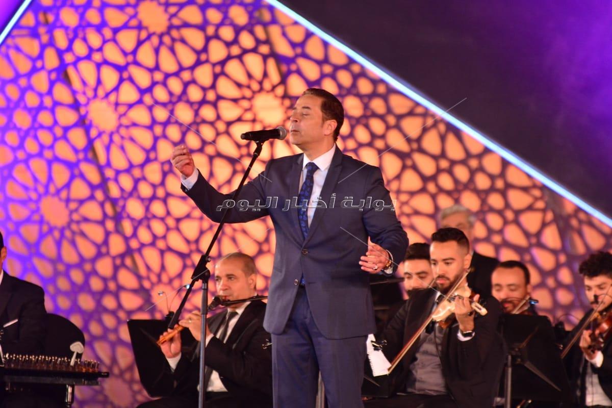 مدحت صالح يجدد عهد الأصالة مع جمهور مهرجان الموسيقى العربية
