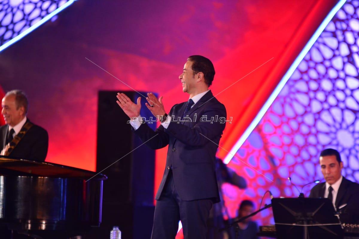 مدحت صالح يجدد عهد الأصالة مع جمهور مهرجان الموسيقى العربية