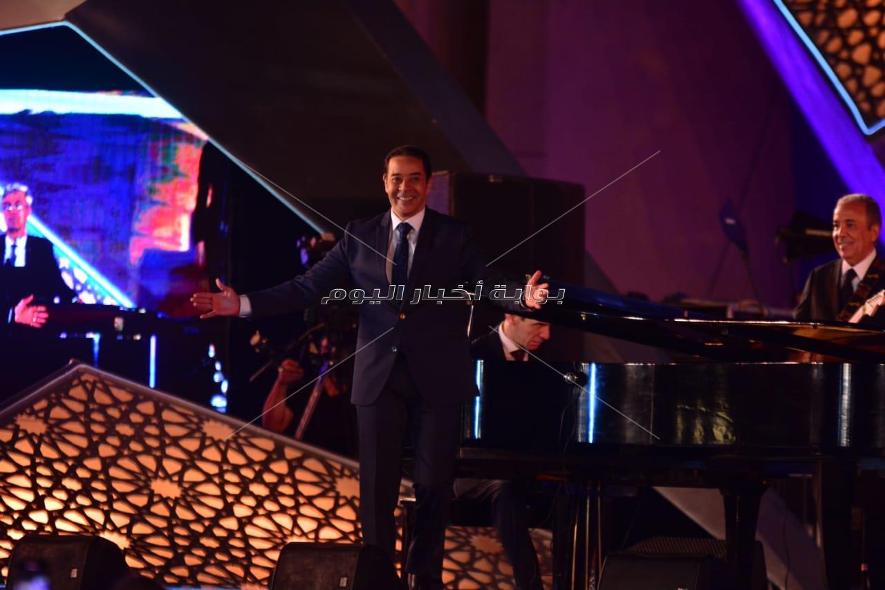 مدحت صالح يجدد عهد الأصالة مع جمهور مهرجان الموسيقى العربية