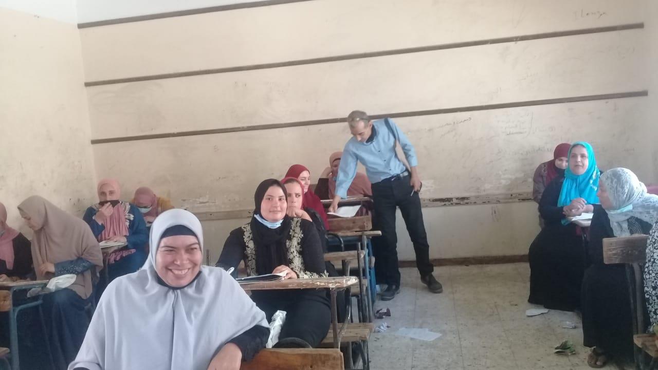 لليوم الثاني .. إجراء إمتحانات دورة أكتوبر 2021 لمحو الأمية وتعليم الكبار بالبحيرة 