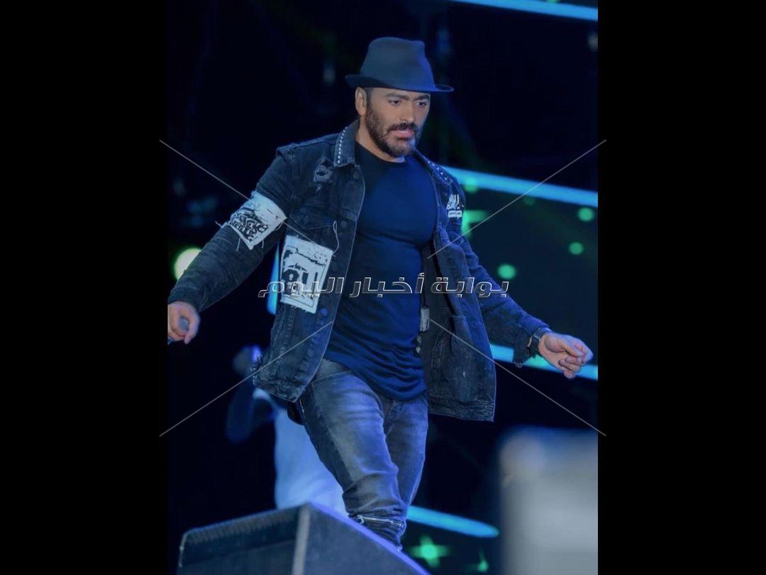 تامر حسنى يشعل حفل بدمياط الجديدة بحضور الالاف