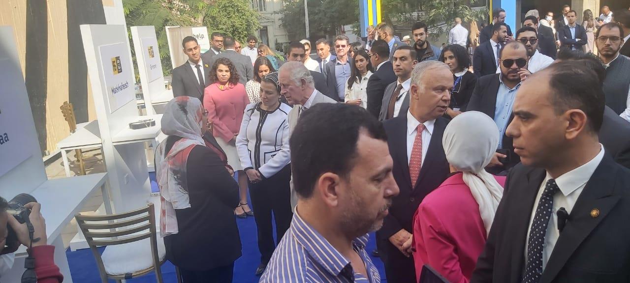  وصول ولي العهد البريطاني للحرم اليوناني بالتحرير