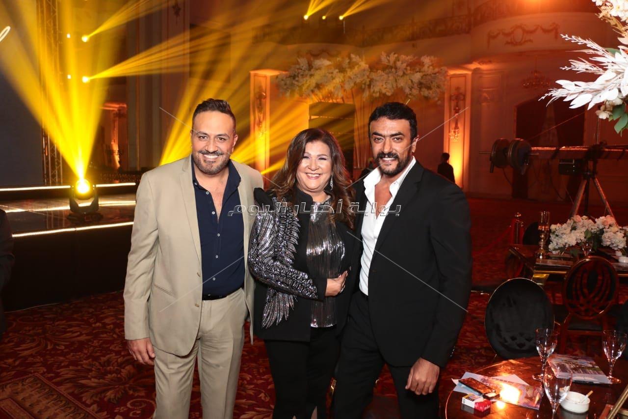 تكريم نوال الزغبي وعاصي الحلاني ونجوم الفن في "نجم العرب"