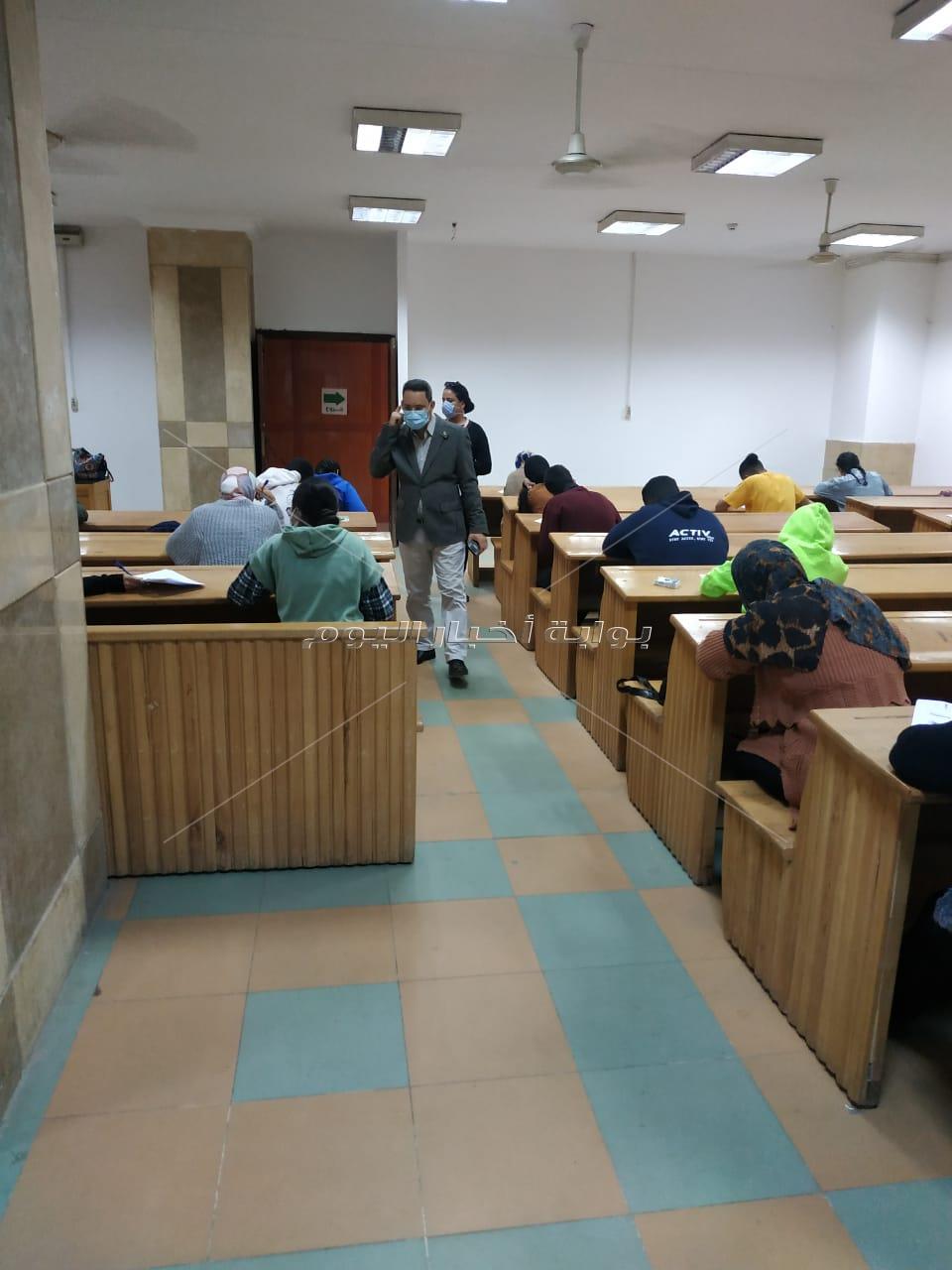  آثار عين شمس تبدأ إختبارات منتصف الفصل الدراسي
