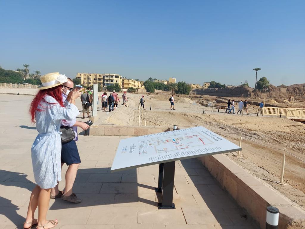 توافد آلاف الزائرين لزيارة طريق المواكب الكبرى المعروف إعلامياً بطريق الكباش 