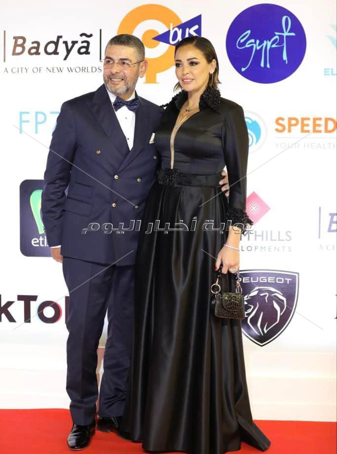 اللون الأسود يسيطر على إطلالات نجوم مهرجان القاهرة السينمائي