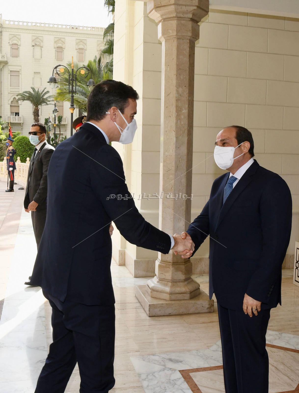 السيسي يستقبل رئيس حكومة أسبانيا