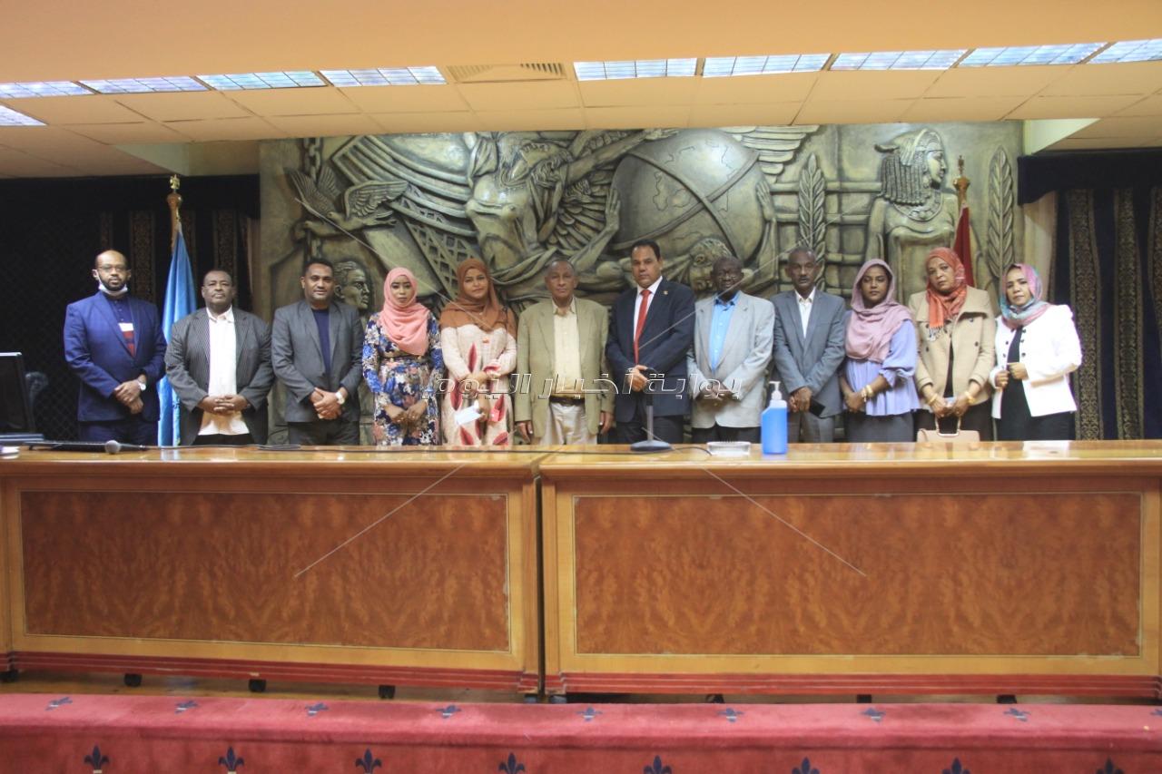 وفد من الصحفيين السودانيين يزور لجنة التدريب نقابة الصحفيين /صور 
