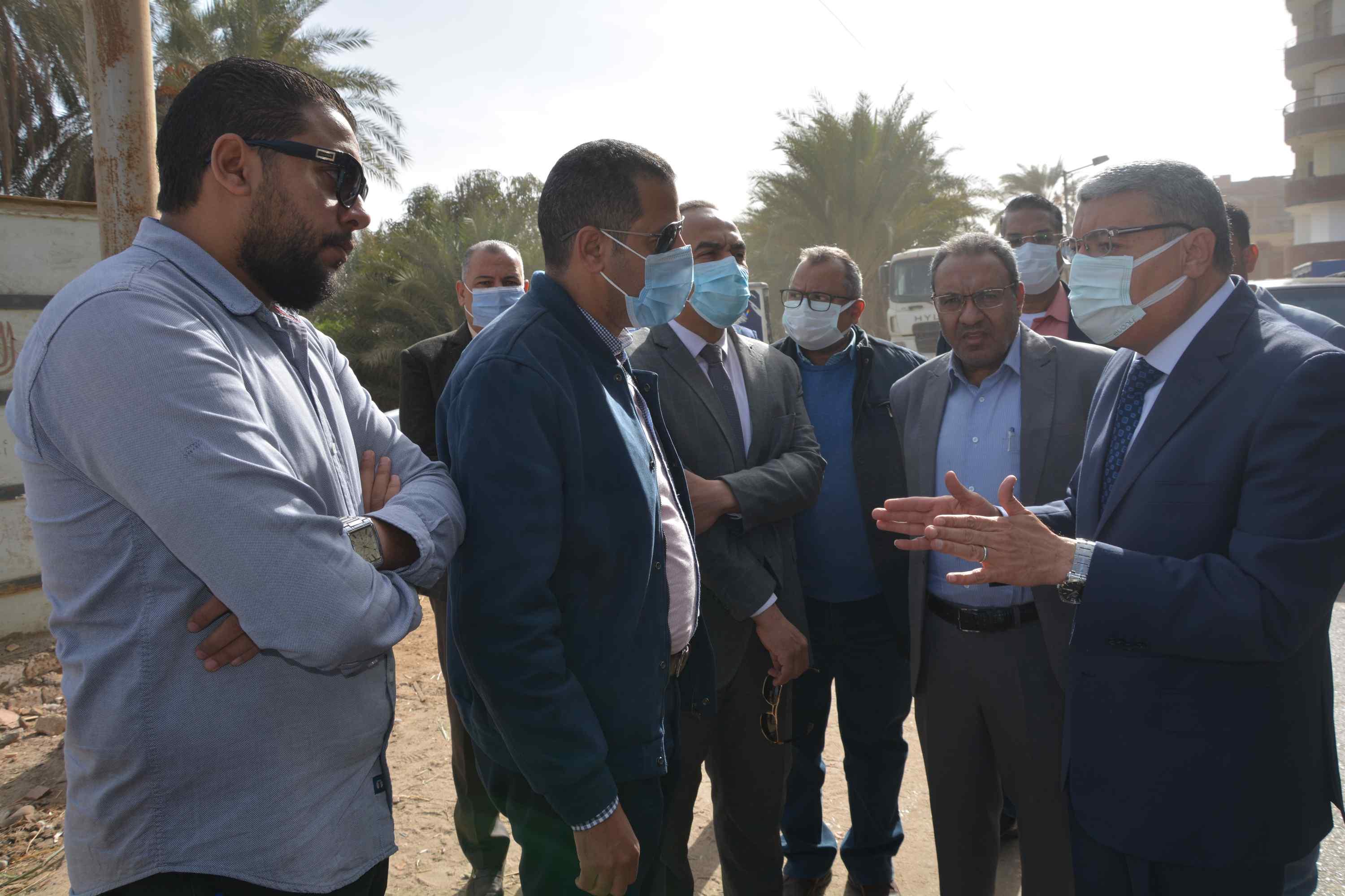 محافظ المنيا يقود حملة لإزالة حالات التعدي على مجري نهر النيل