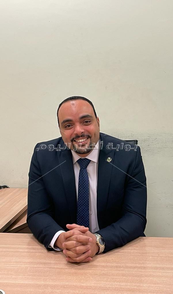 جمارك مطار القاهرة الدولي تضبط  تهريب هواتف محمولة ومستلزمات شيش الكترونية  