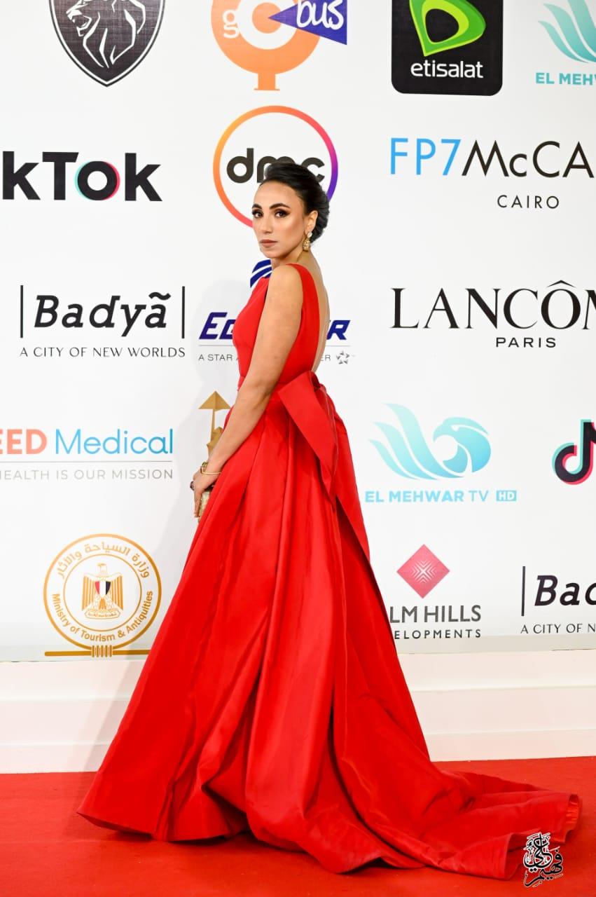 زينب غريب