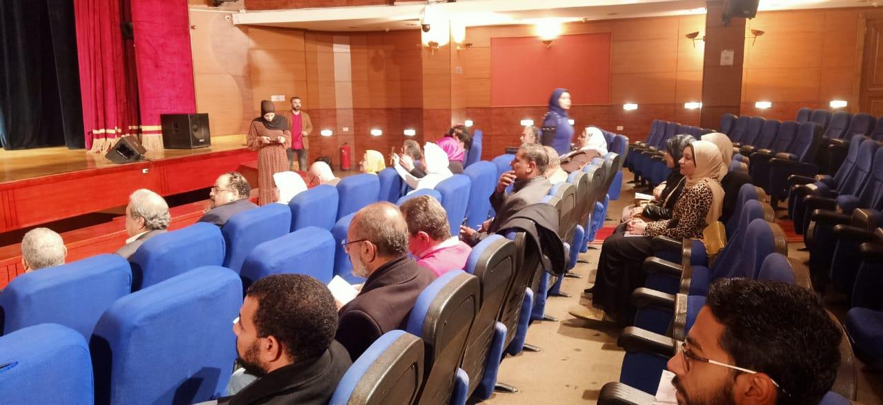 " القصة والفضاء الرقمي " مؤتمر نادى القصة في عام الوفاء بأسيوط 