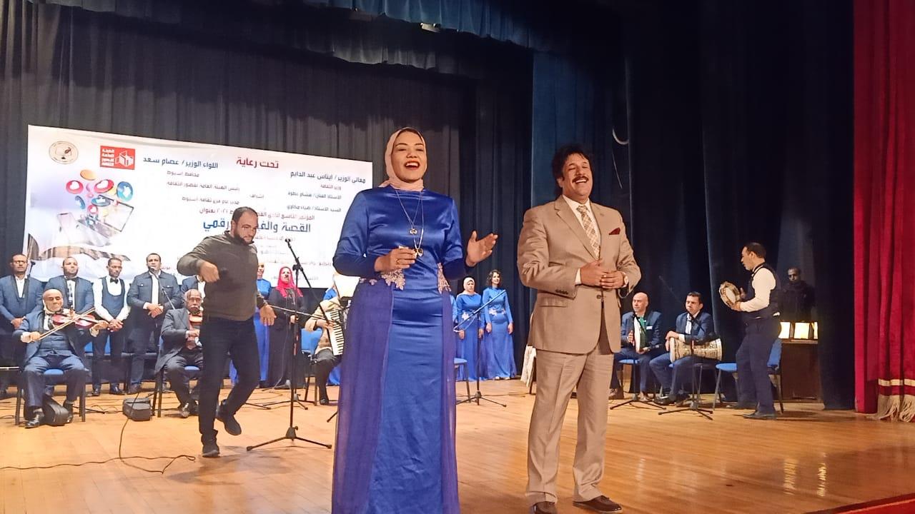 " القصة والفضاء الرقمي " مؤتمر نادى القصة في عام الوفاء بأسيوط 
