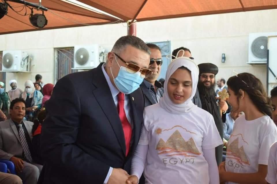 محافظ البحر الأحمر يشارك ابناءه من ذوى الهمم فى احتفالاتهم الخاصة