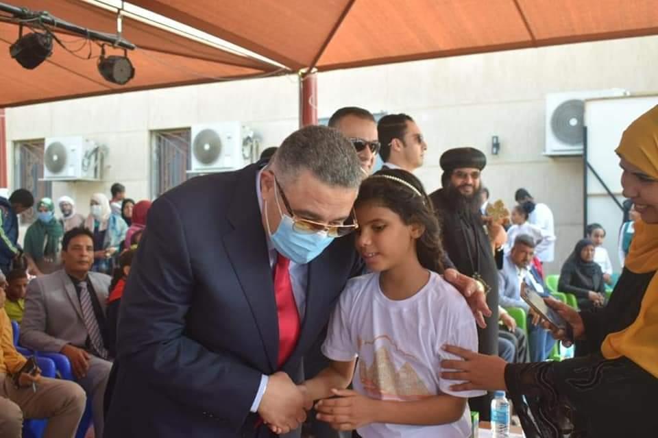 محافظ البحر الأحمر يشارك ابناءه من ذوى الهمم فى احتفالاتهم الخاصة