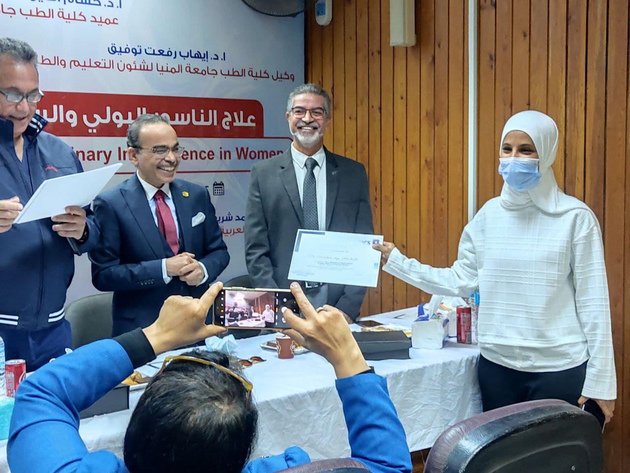 ورشة عمل لـ "قسم جراحة المسالك البولية" بـ "طب المنيا" عن "علاج الناسور والسلس البولي عند النساء"