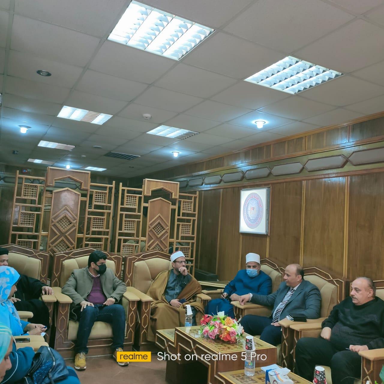 مركز إعلام مطروح حصر لذوي الإعاقة والتوعية بمخاطر الألغام 