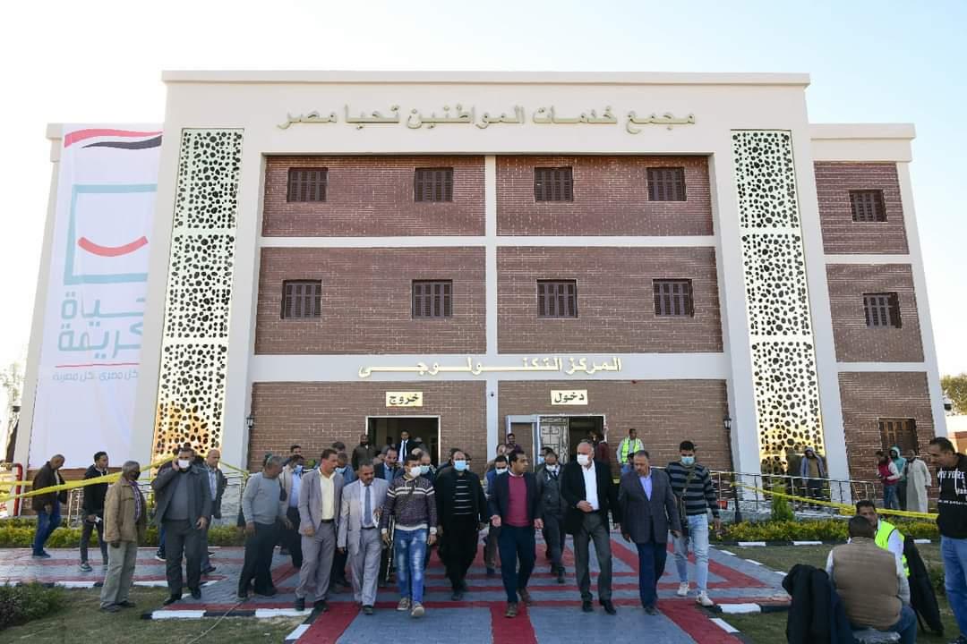 قنا تتزين لاستقبال الرئيس السيسي للمرة الثانية.. اقنتاح مشروعات ضخمة وفرحة كبيرة للأهالي
