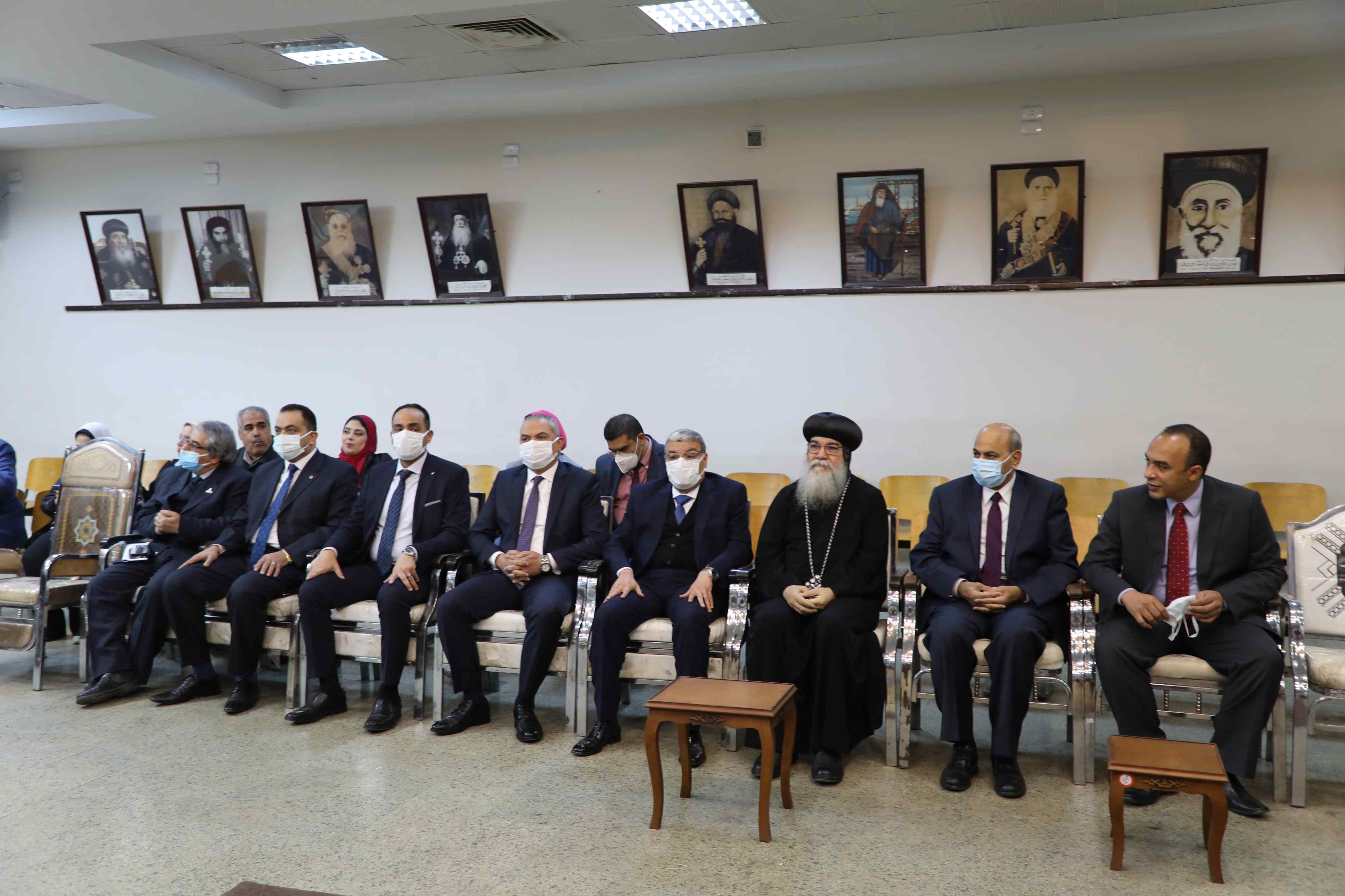 محافظ المنيا يهنئ ألأقباط، بمناسبة عيد الميلاد المجيد