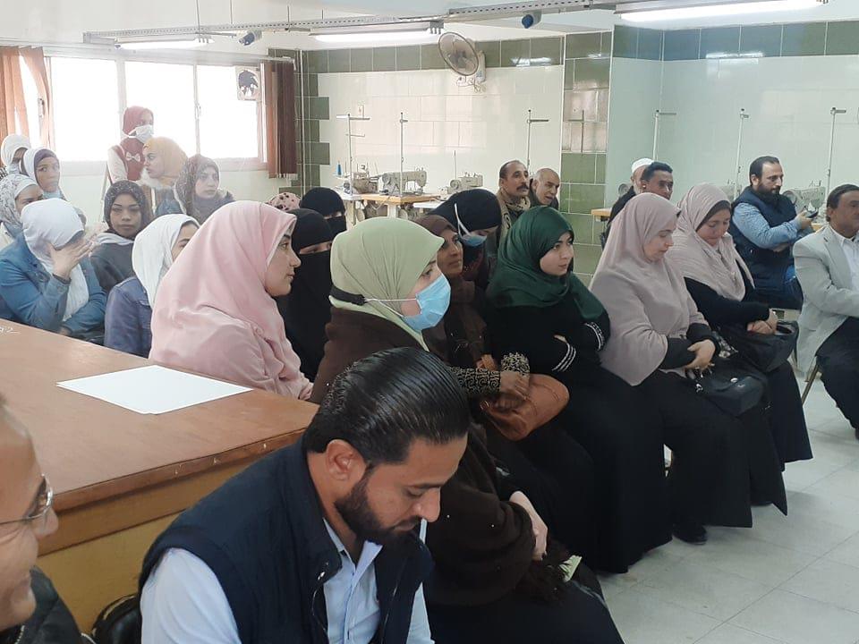 :القوي العاملة : تخريج 40