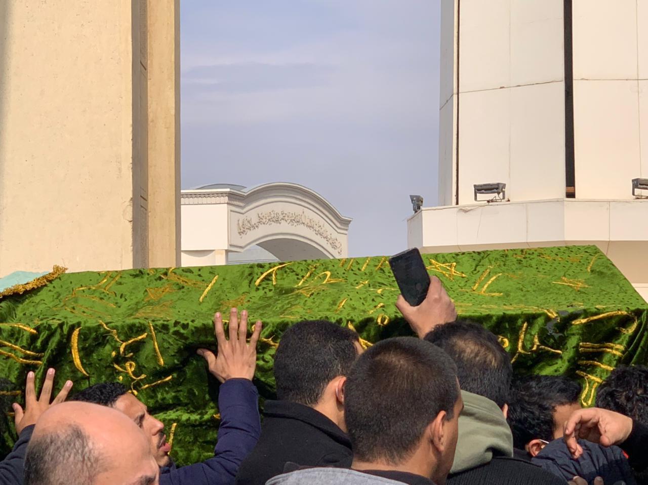 ياسر رزق