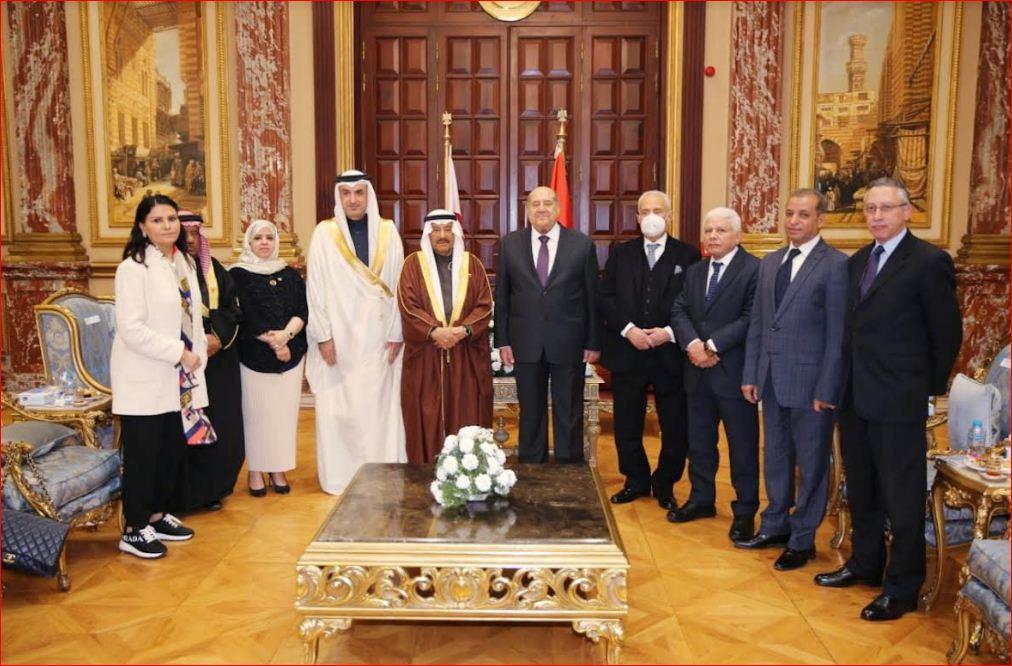 رئيس " الشيوخ" يلتقي رئيس مجلس الشورى بمملكة البحرين استقبل المستشار عبد الوهاب عبد الرازق