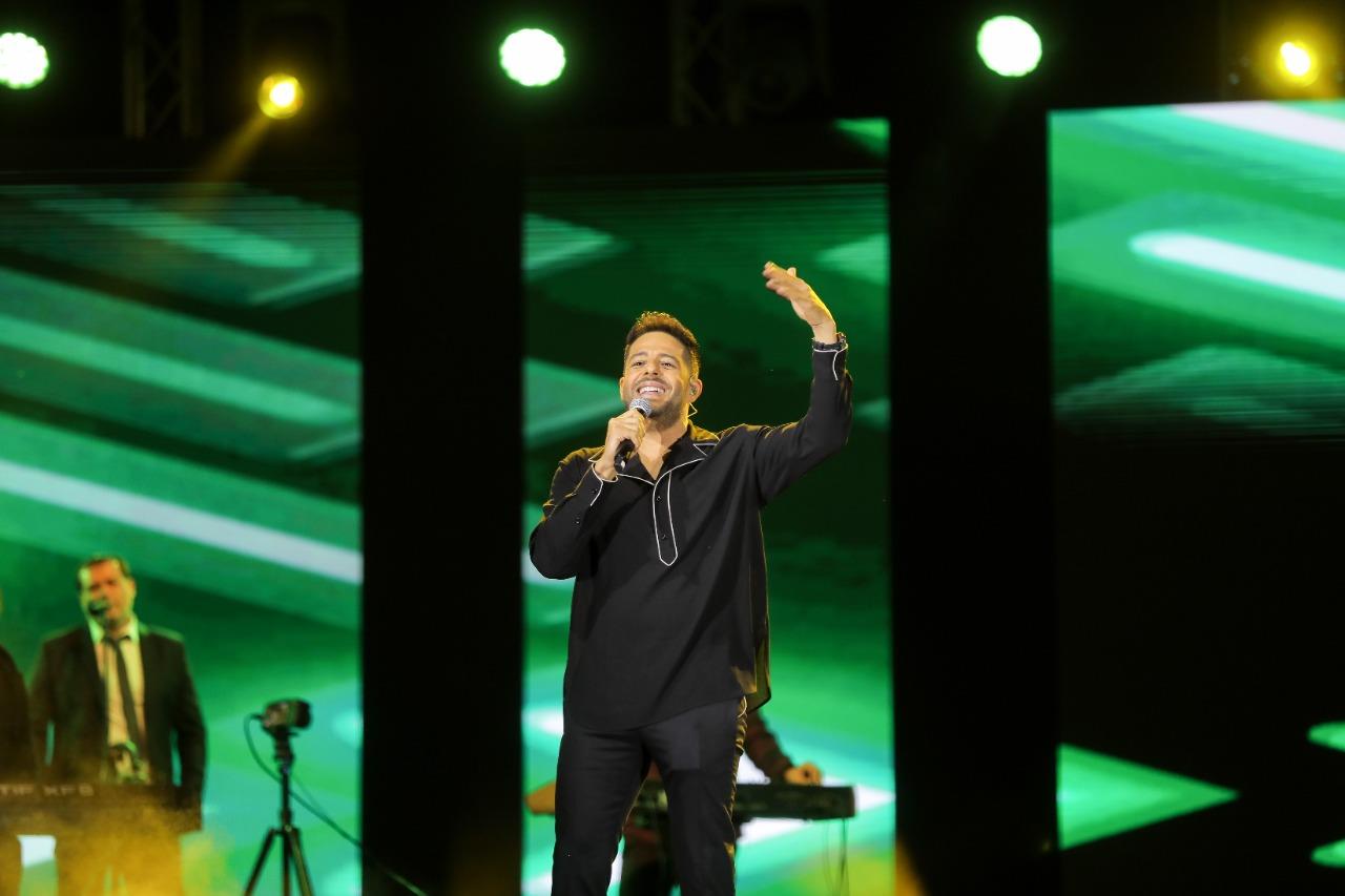 محمد حماقي يتصدر تريند تويتر بالكويت عقب حفله بالمهرجان الأول