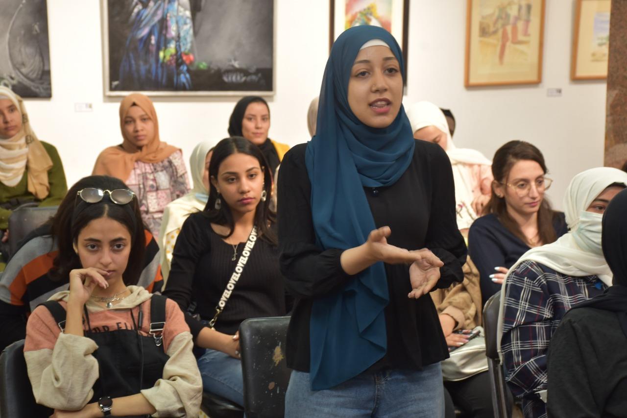 جامعة الأقصر تقيم ندوة " العنف وخطره على المجتمع" احتفالًا بيوم المرأة العالمي