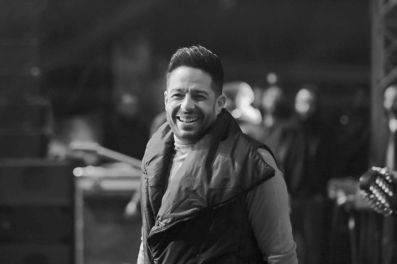 محمد حماقي يشعل شتاء القاهرة الجديدة بـ"عجبي" للمرة الأولى